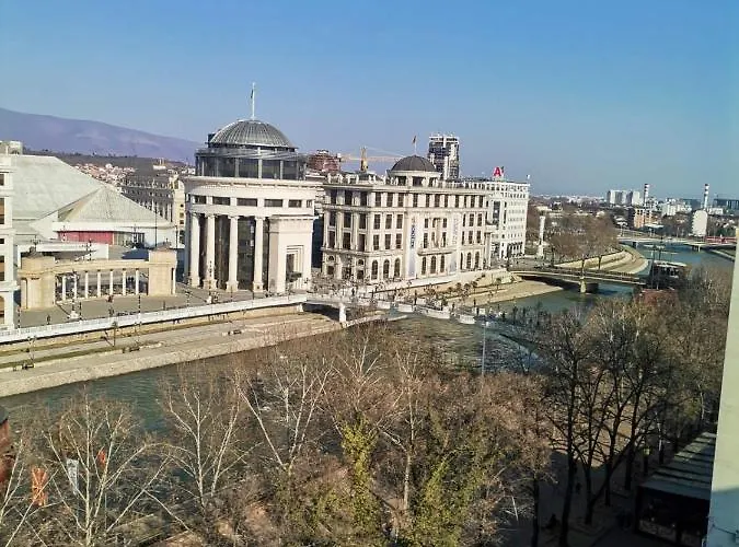 Calla 5 Apartment - Main Square, In The City Shopping Center - Parking Slot With Security And Video Camera