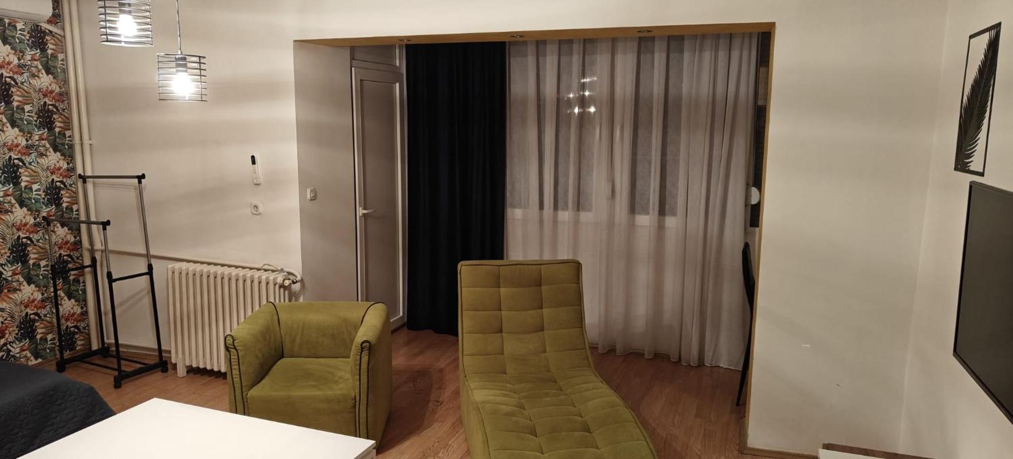 Calla 5 - Main Square, In The Shopping Center - Parking Slot With Security And Video Daire