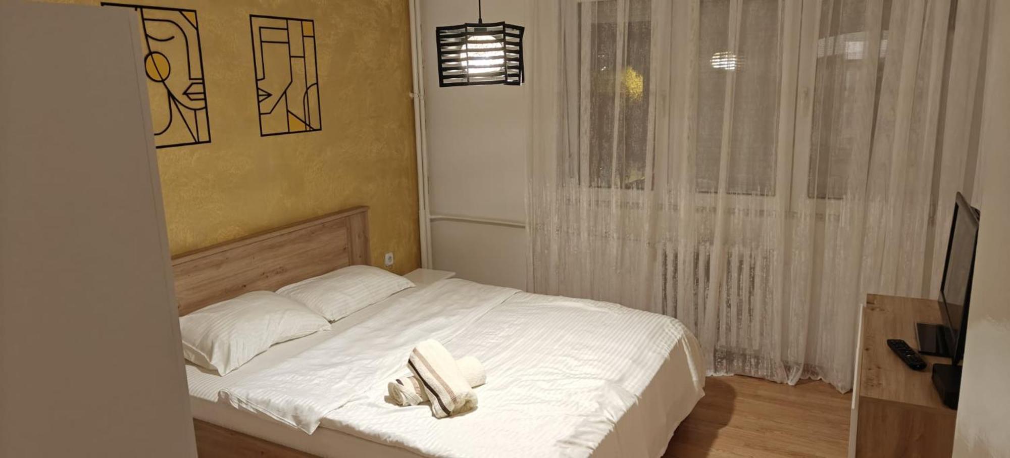 Calla 5 - Main Square, In The Shopping Center - Parking Slot With Security And Video *